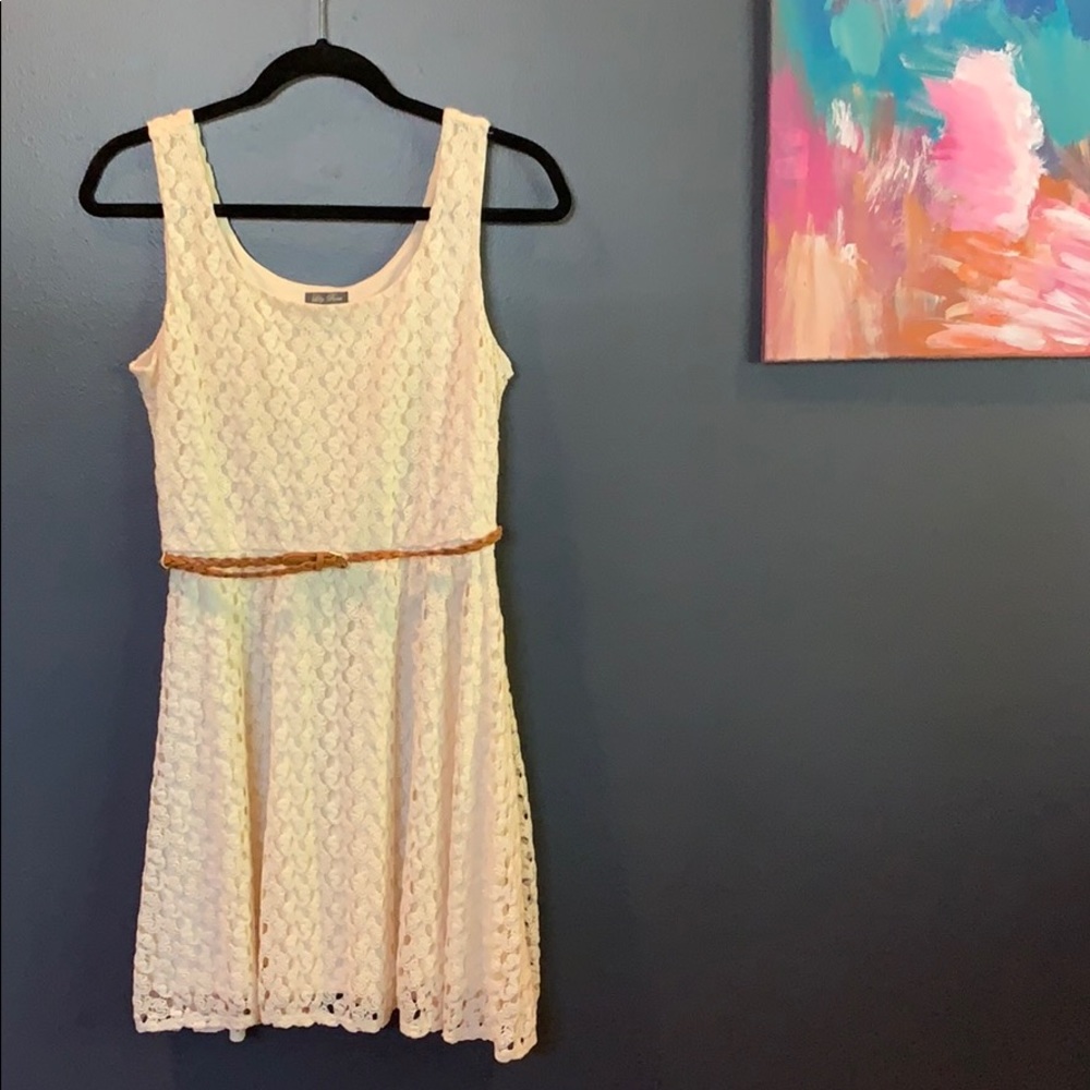 Lace Cream Dress w/ Adjustable Tan Belt MEDIUM